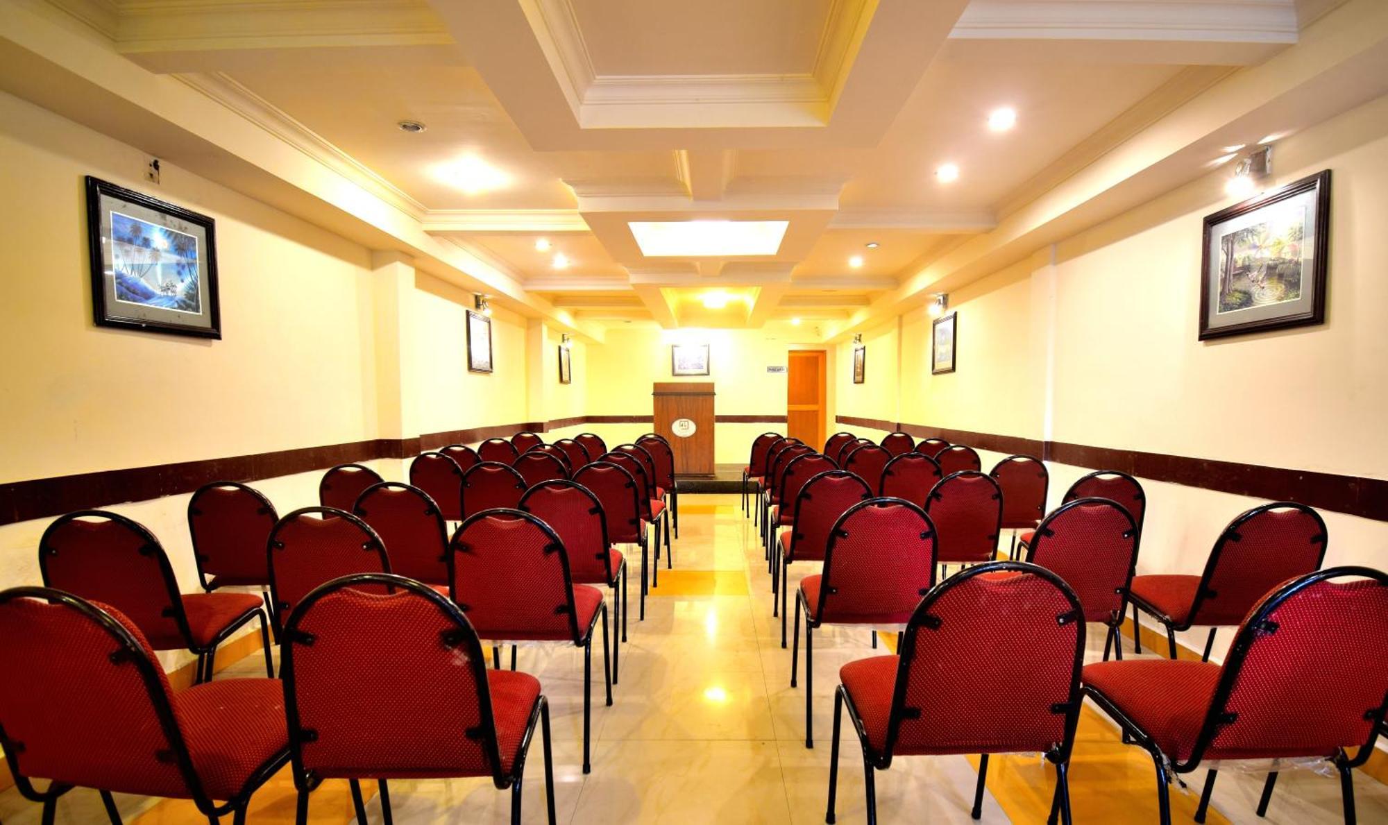 New Carnival Hotel Kodaikanal Exterior photo